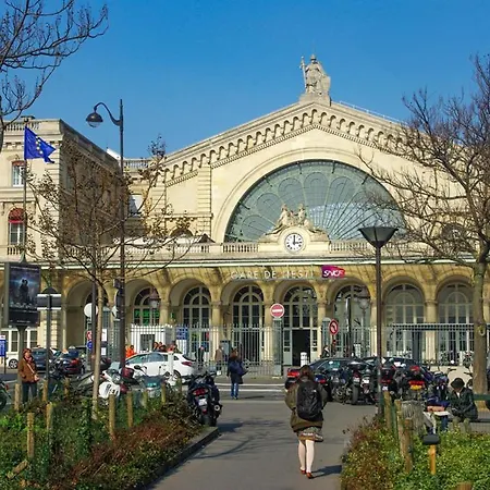 Chaleureux Artistique Quartier Gare Du Nord - Gare De L'est Et Grands Boulevards Parigi